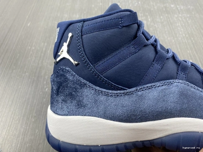 JORDAN 11 WMNS MIDNIGHT AR0715-441 AIR VELVET NAVY 0905